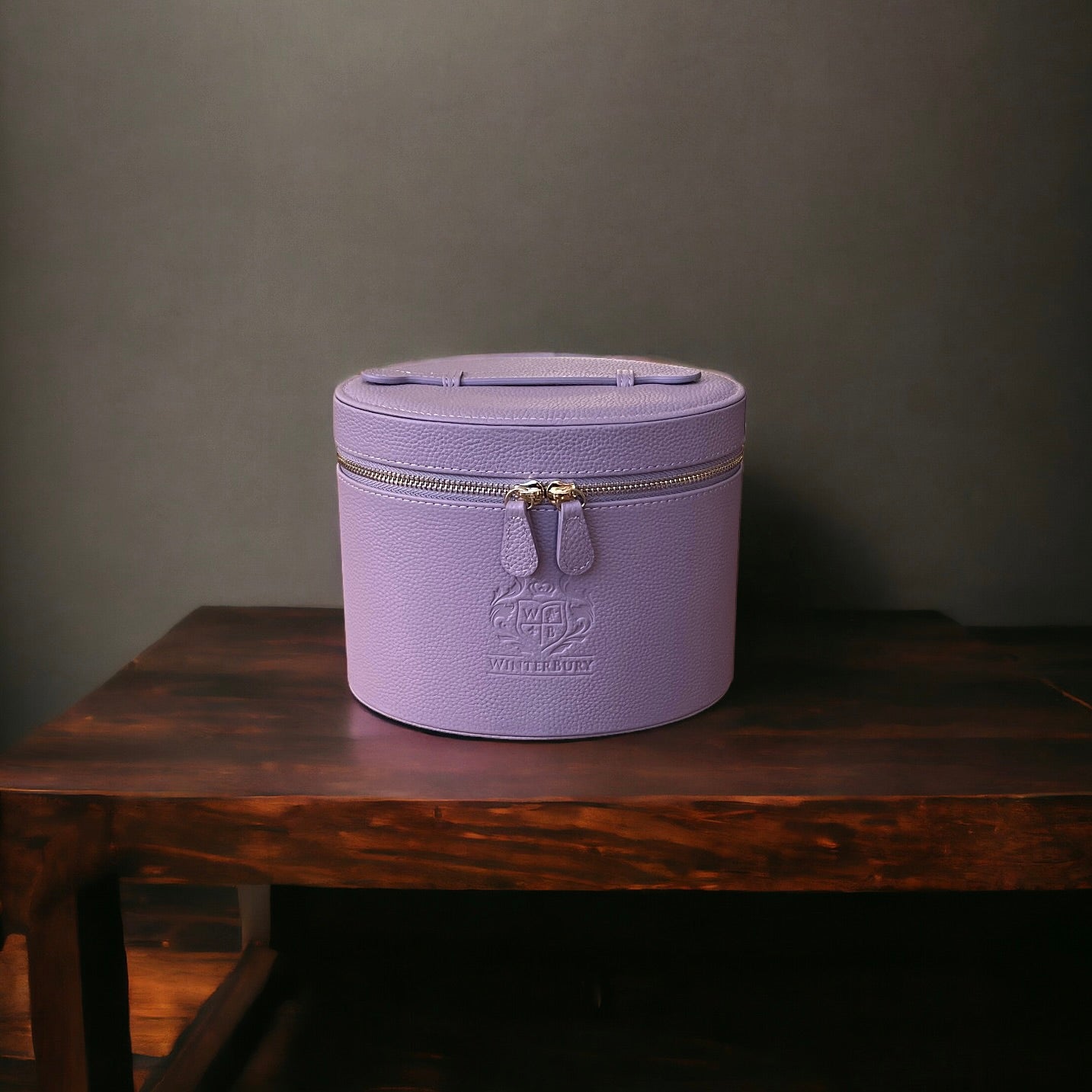 Christian Lacroix 小物入れ 紫 金 Christian Lacroix 小物入れ 紫 金