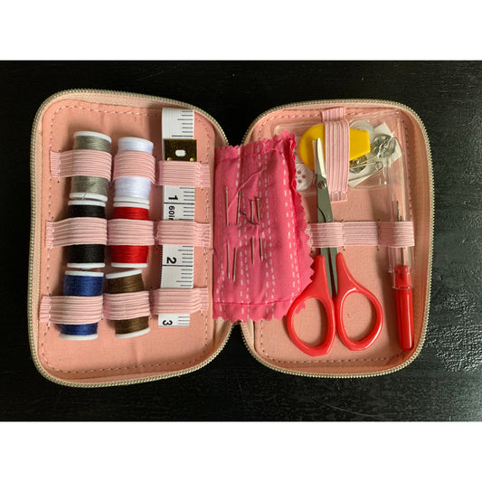 Molly & Rex Vegan Leather Sewing Kit ~ Quilted