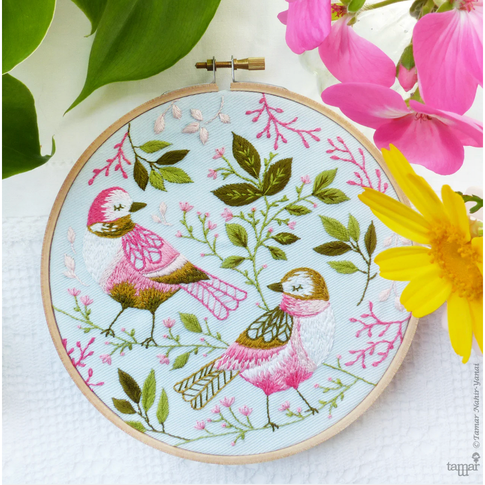 Circle of Flowers - 4 embroidery kit – Tamar Nahir-Yanai