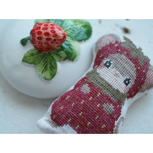 The Stitchery Sisters | Strawberry Mouse & Apron MARKET 2026