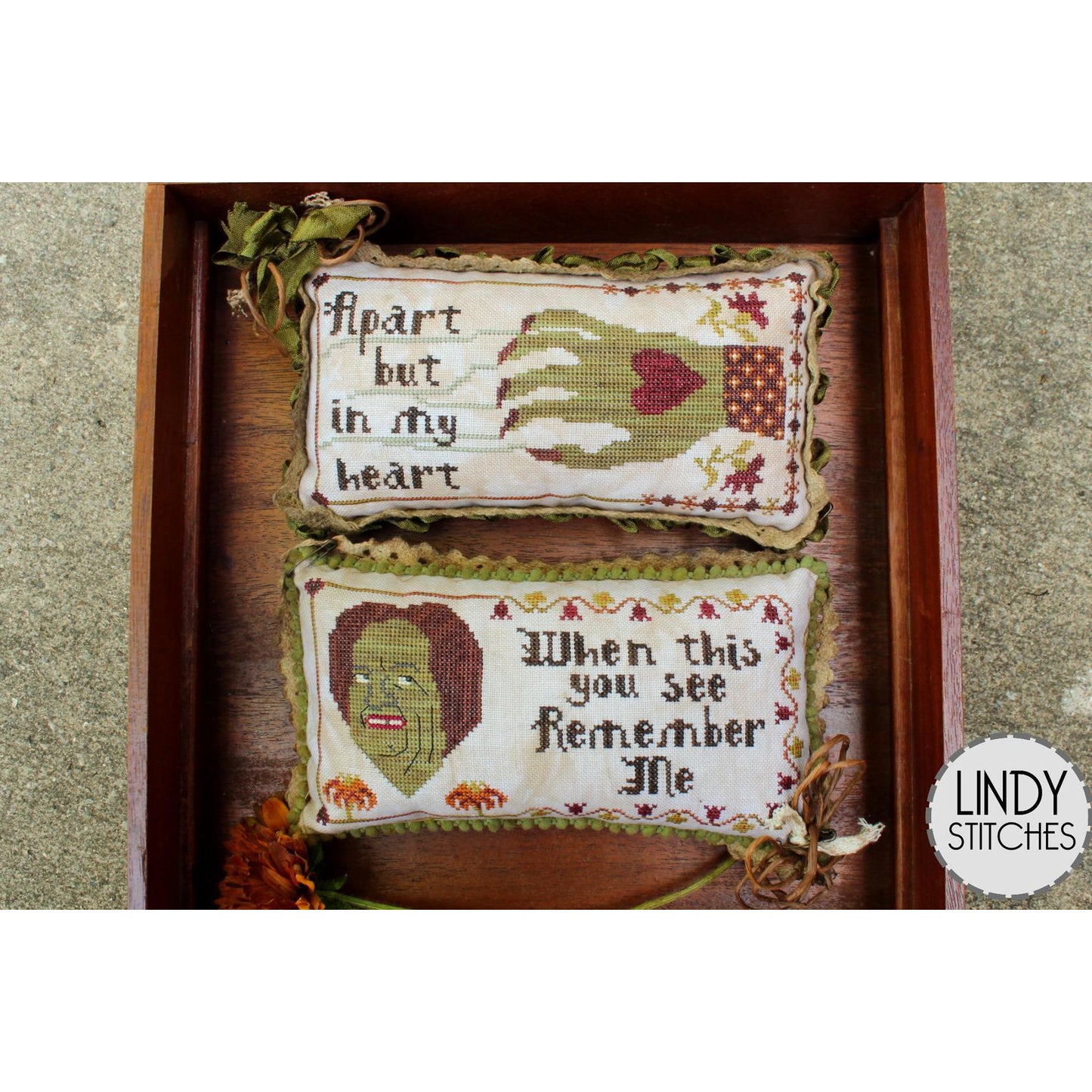 Lindy Stitches ~Ex Ghoulfriend Pattern