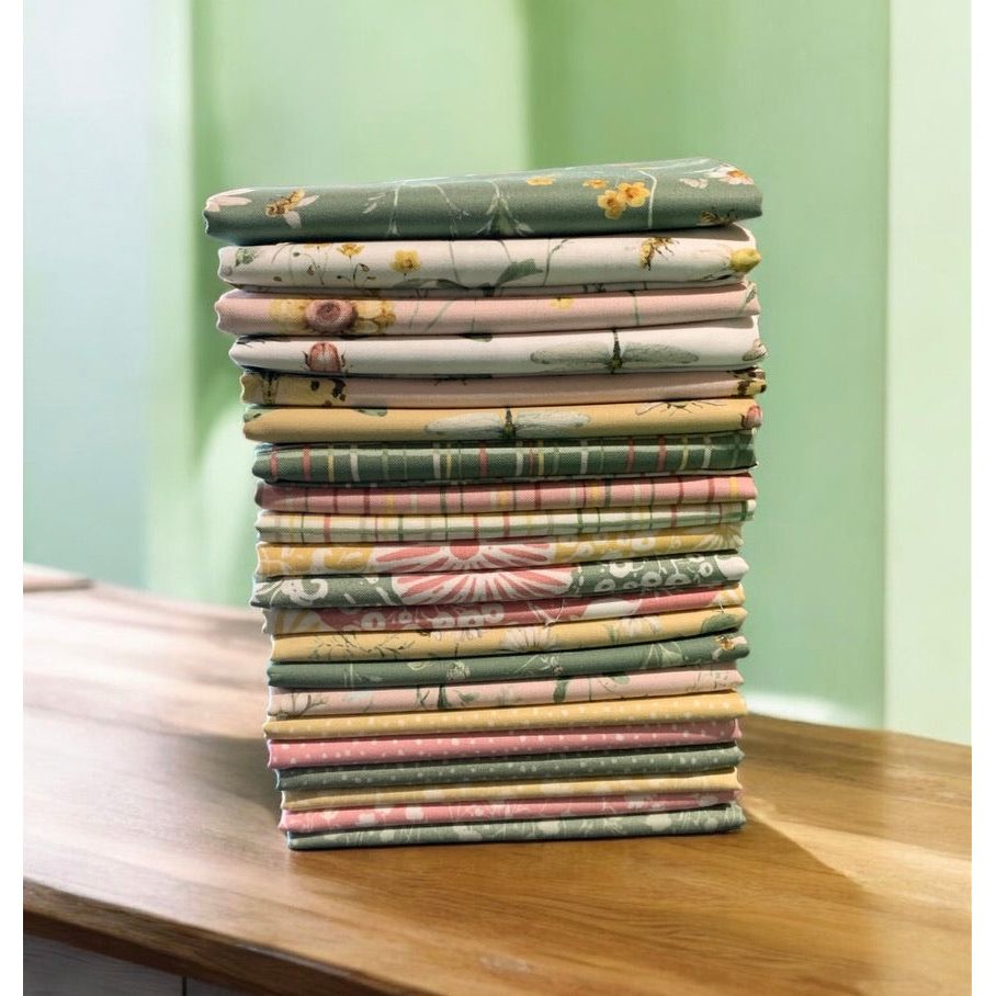 Love Me More ~ Fat Quarter Bundle  ~ FQ-15630-21 pcs