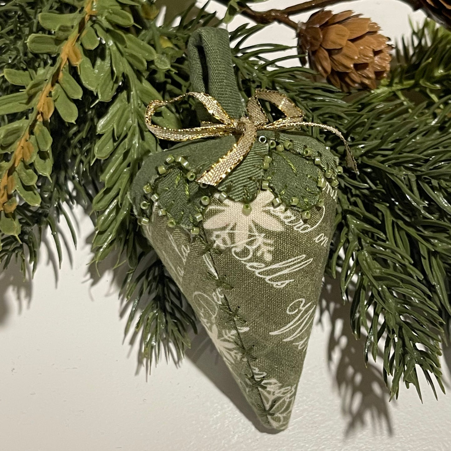 Paxe's Designs ~ Small Christmas Strawberry Pincushion