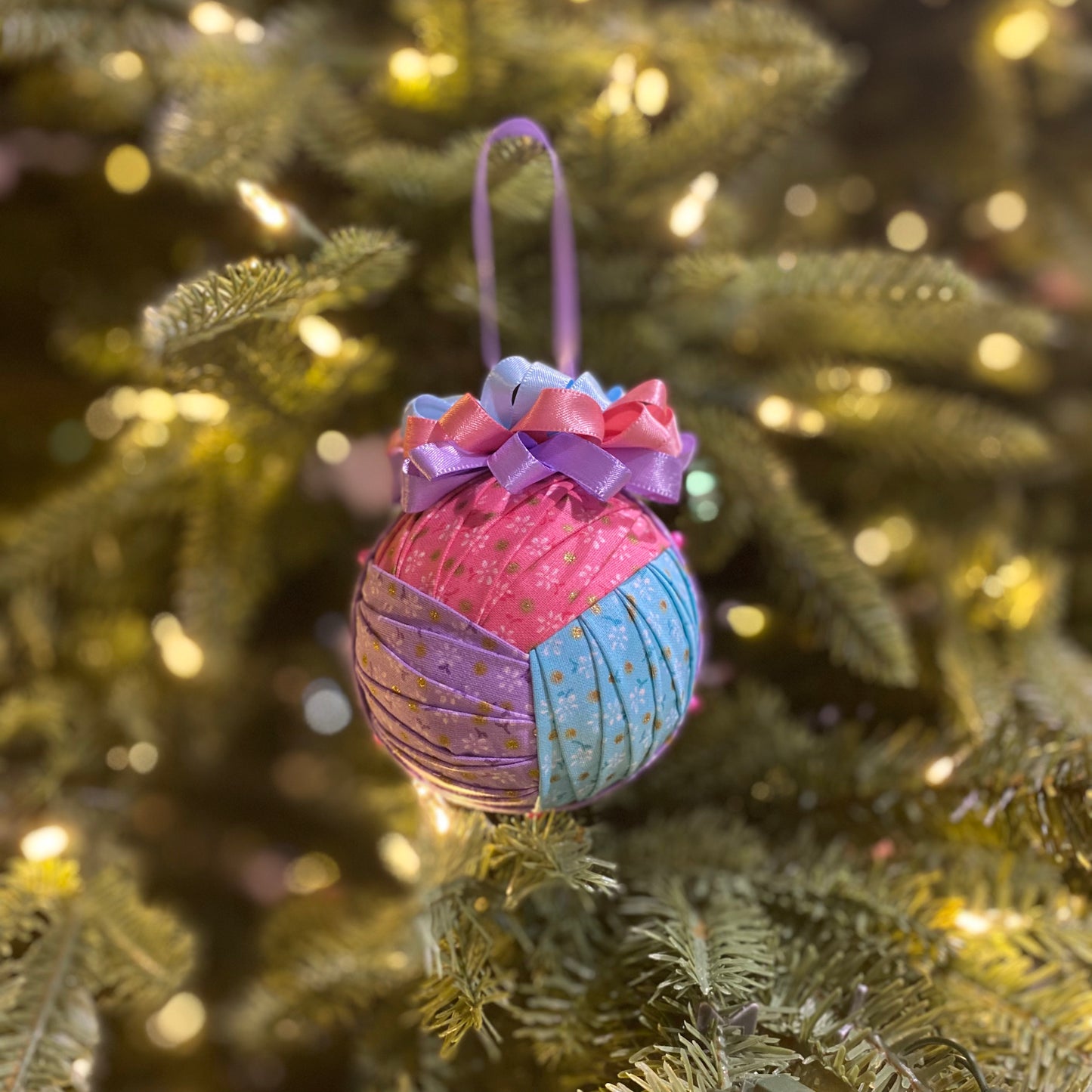 Christmas Ornament ~ Trinity Knot (pastels)