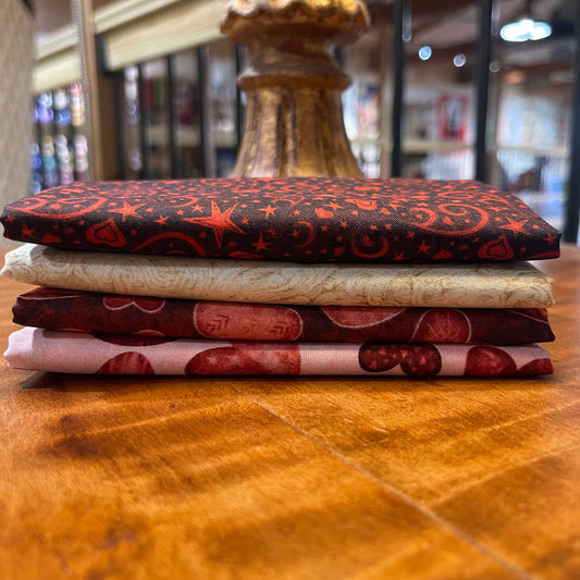Hearts & Hugs ~ Fat Quarter Bundle 4 pcs