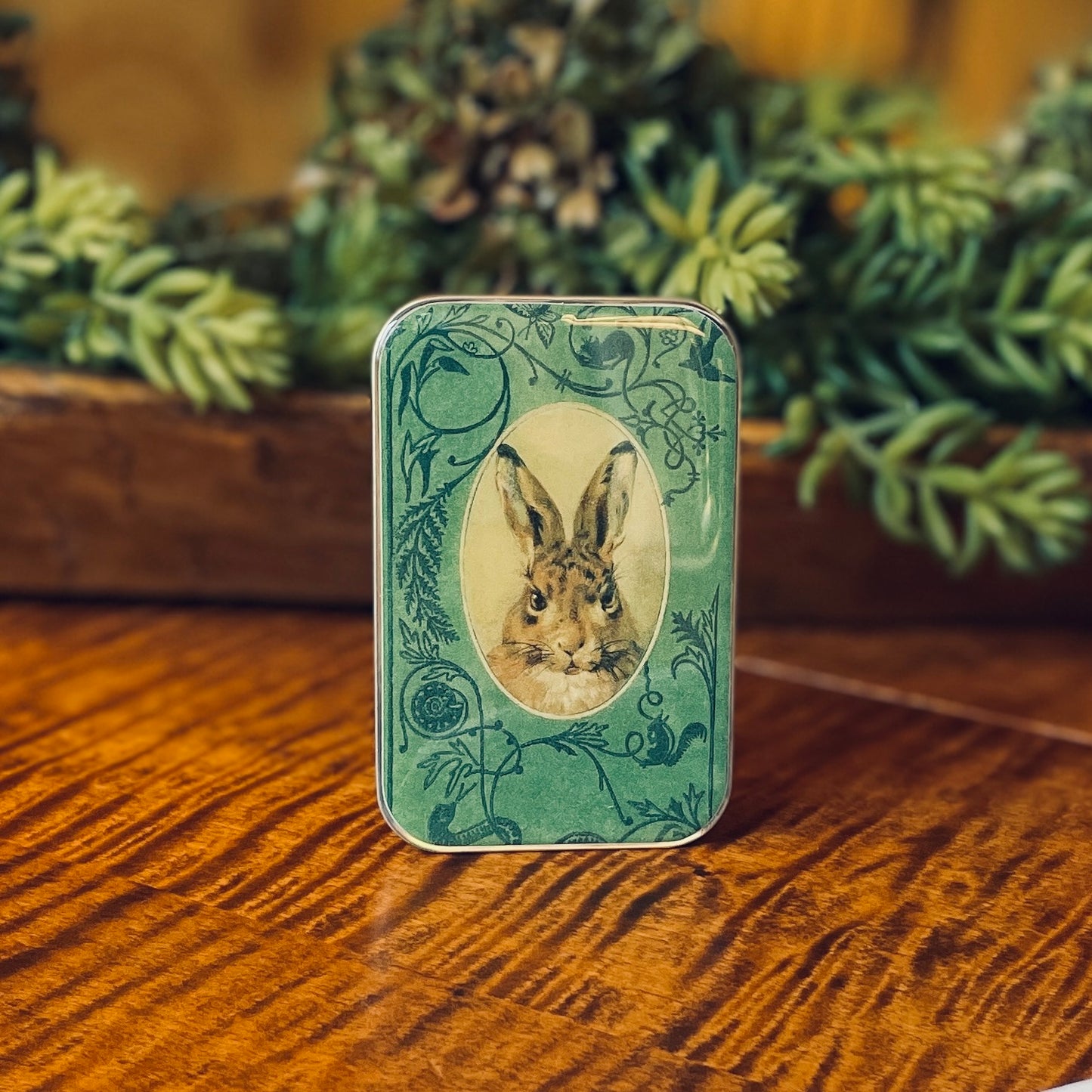 Tin Container with Magnet Large ~ Rabbit