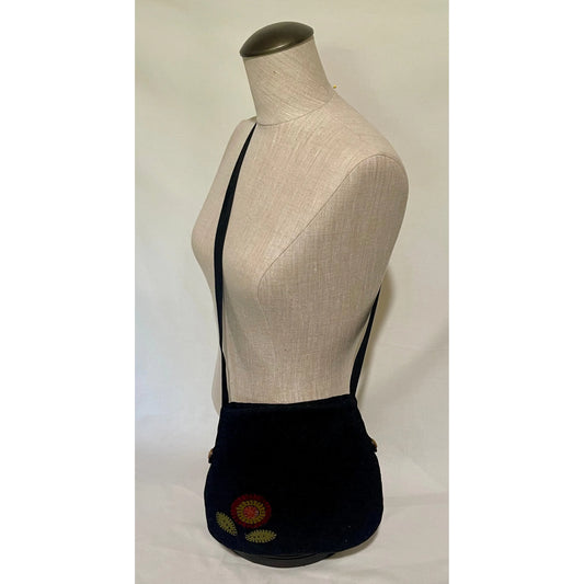 Paxe's Designs | Handmade Wool Purse ~ Penny Flowers