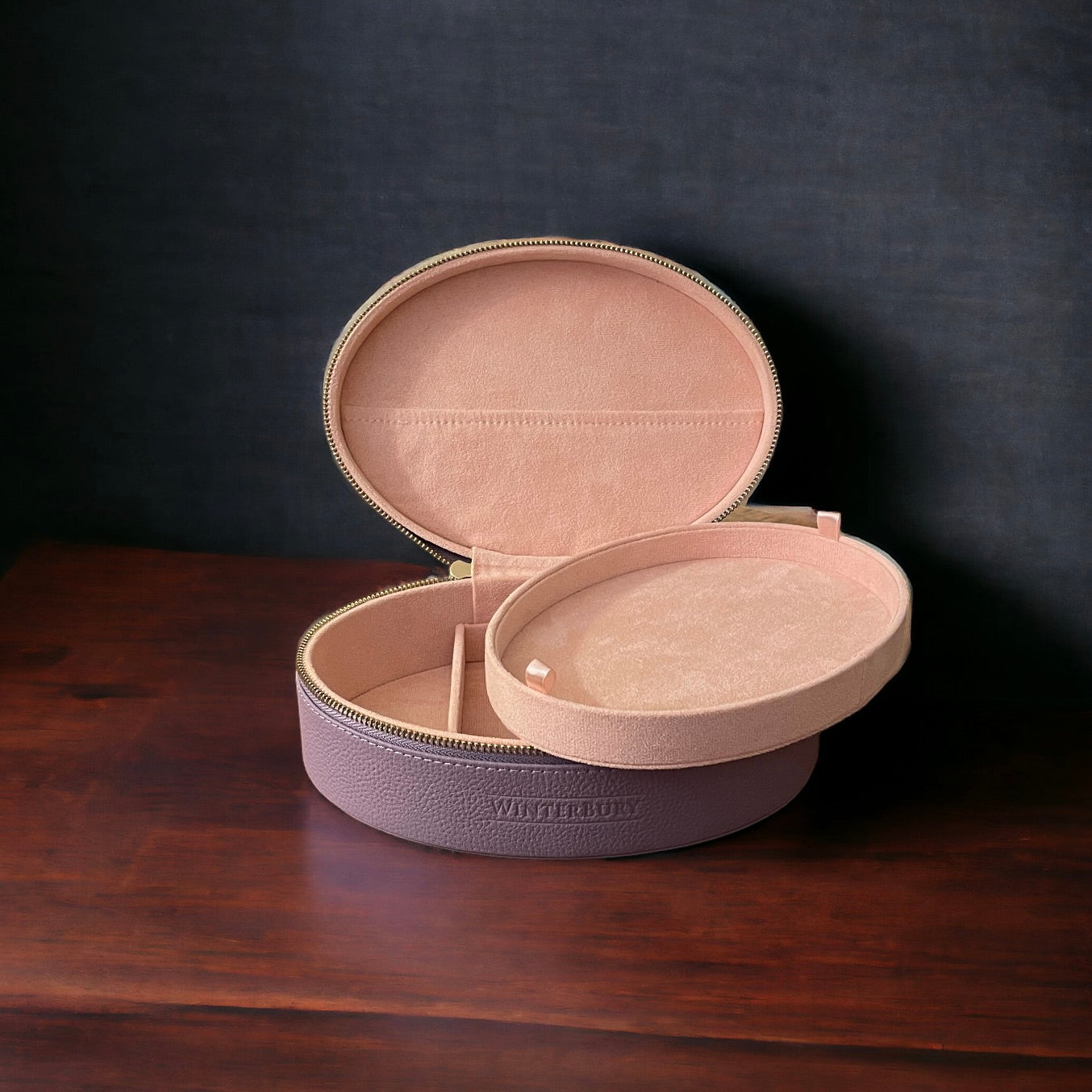 ピロケース　バーバリー WinterBury Lilac Leather Needlework Travel Case - Spring Line