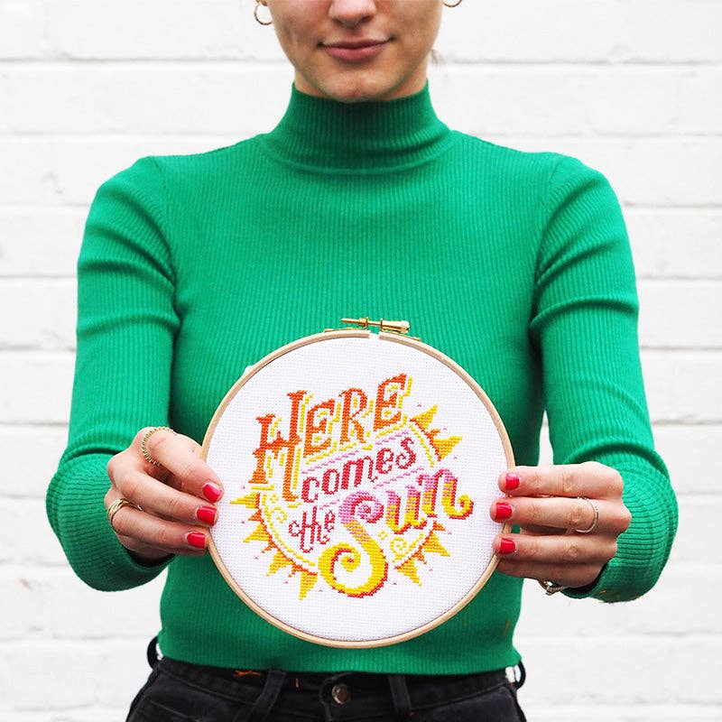 Here Comes the Sun - Cross Stitch Kit: Standard kit with 14 count aida