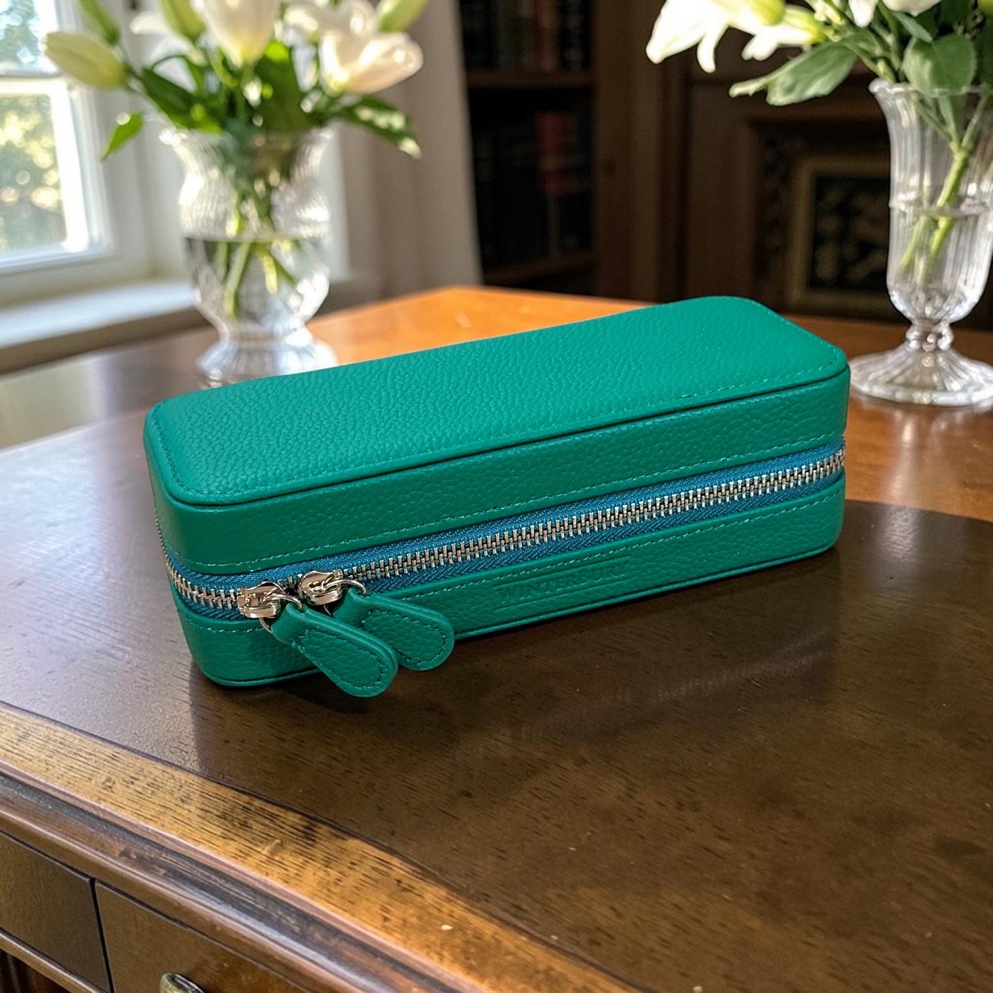WinterBury Green & Red Tool Case