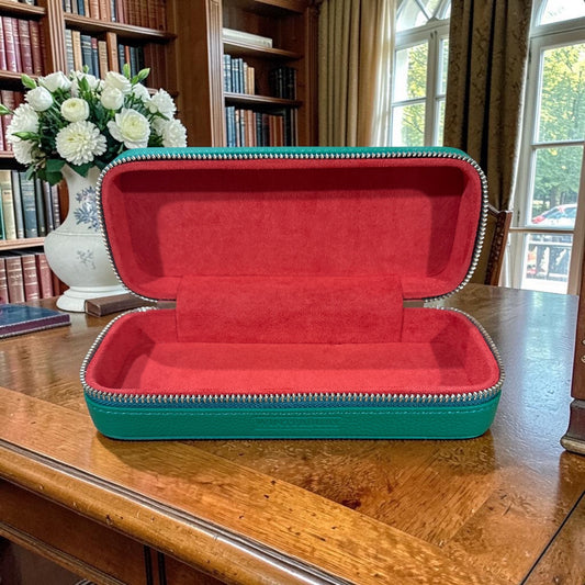 WinterBury Green & Red Tool Case
