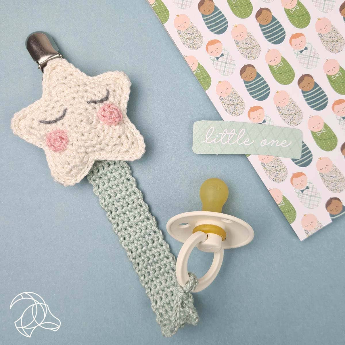 Hardicraft | Crochet Kit - Pacifier Clip Star