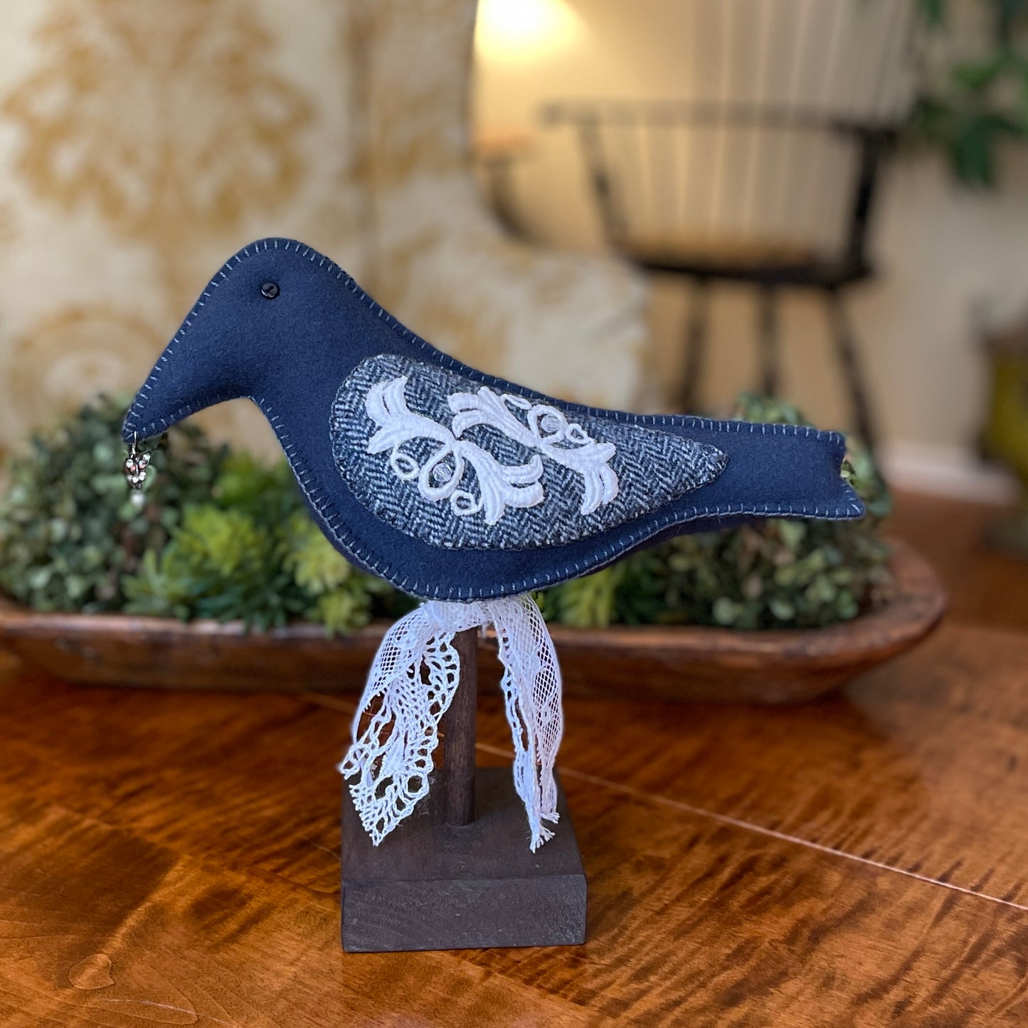 Paxe's Designs | Primitive Blackbird Standing Pincushion