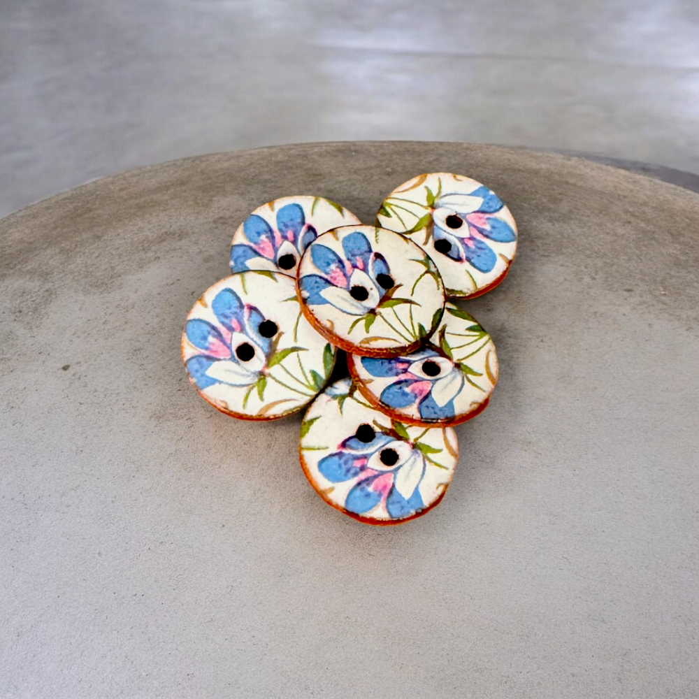 Ceramic Button | Flower Button Small Round 17mm BF25