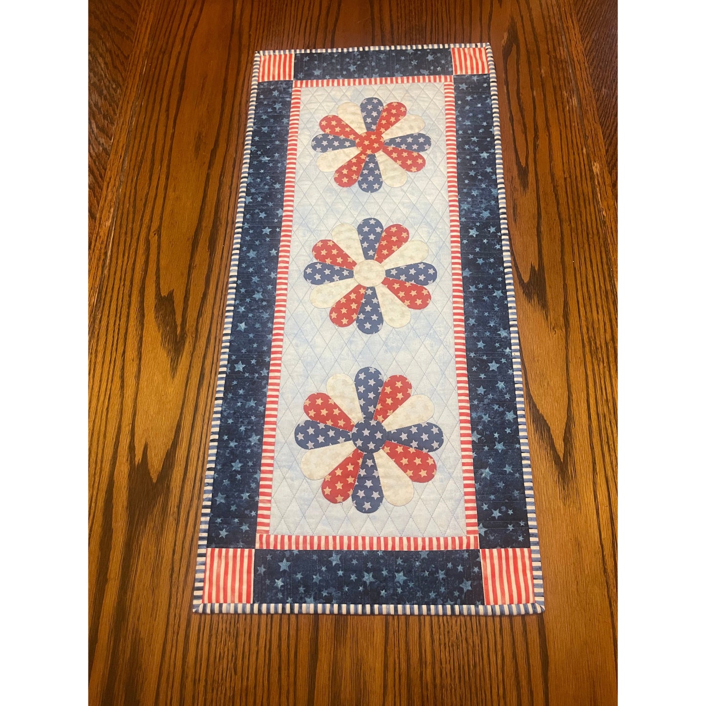 Gentle Thread Needle Art Designs ~ Emma Table Runner