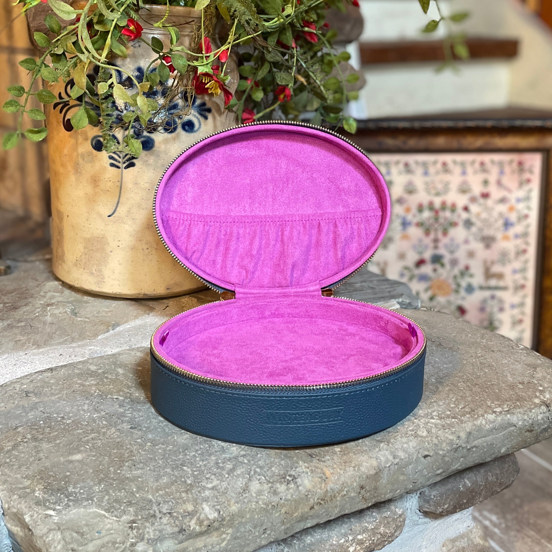 WinterBury Indigo Leather Needlework Travel Case – Hobby House