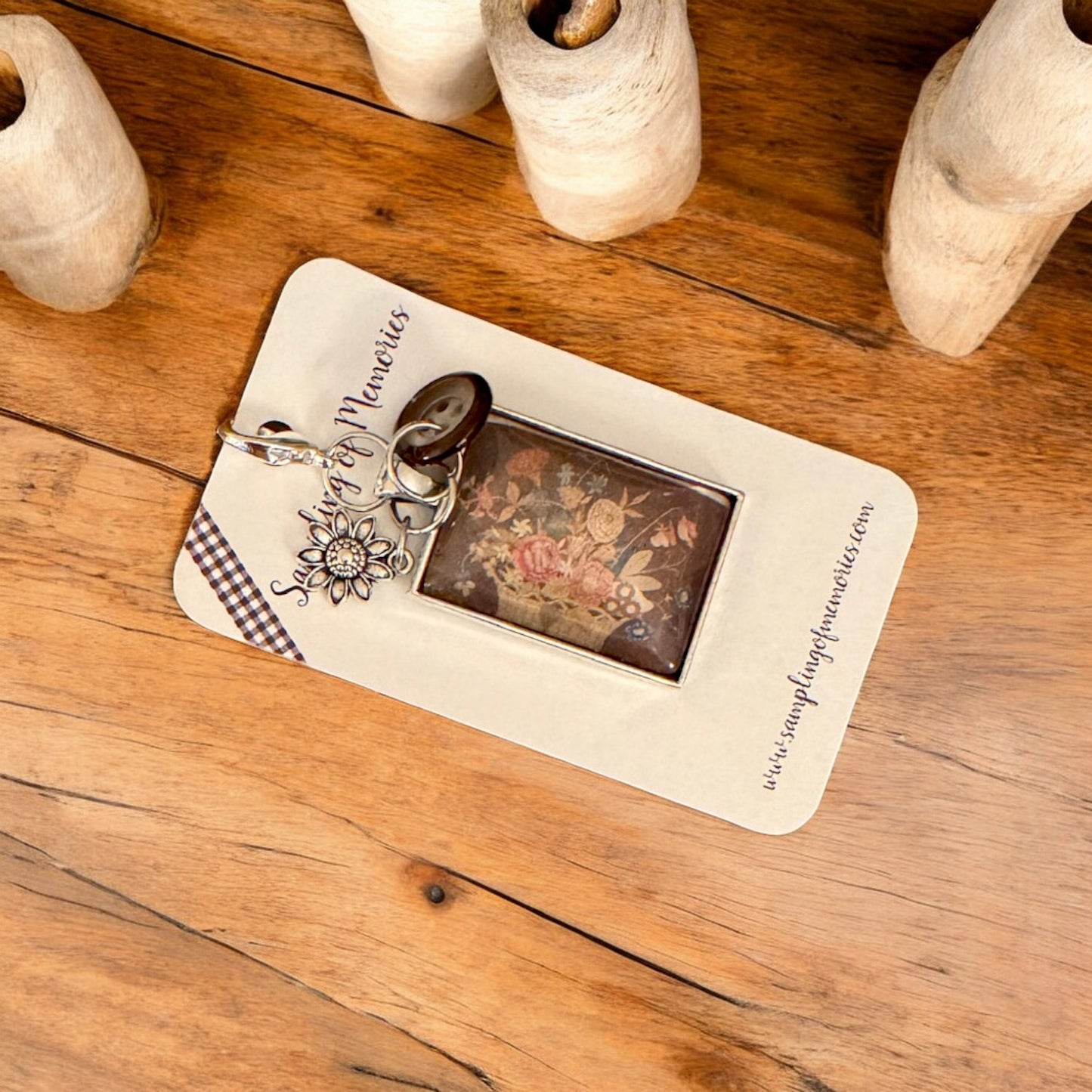 Sampling of Memories | Zipper Keep - Basket of Flowers (Small Lobster Clasp)