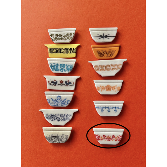 Pyrex Needle Minder - Friendship