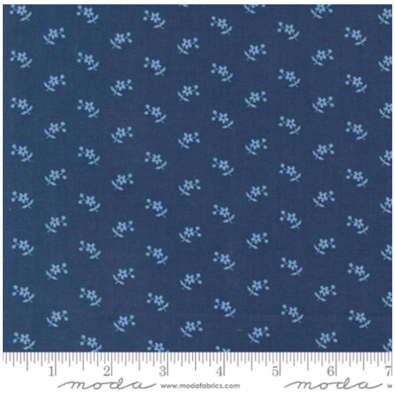 Grand Haven ~ Calico Daisy 14984 19 Navy