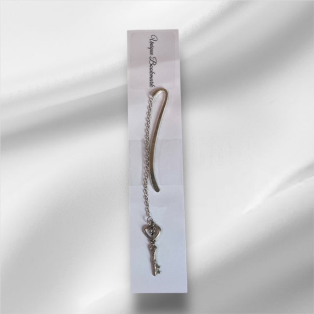 Paxe's Designs ~ Unique Bookmark