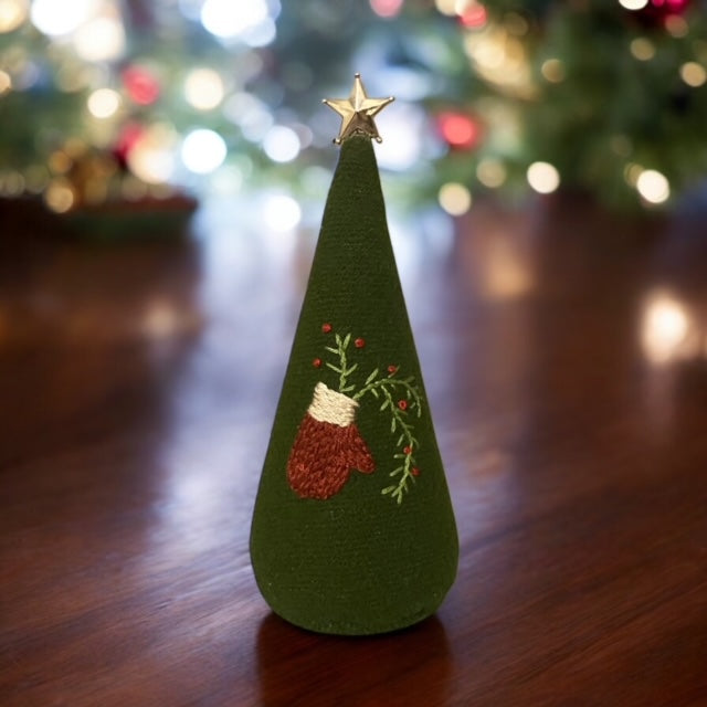 Paxe's Designs ~ Small Christmas Tree
