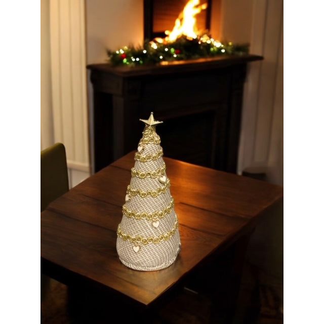 Paxe's Designs ~ Small Christmas Tree