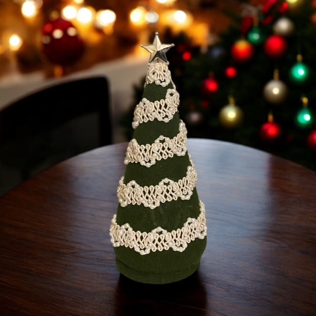 Paxe's Designs ~ Small Christmas Tree
