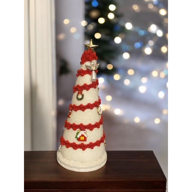 Paxe's Designs ~ Large Christmas Tree