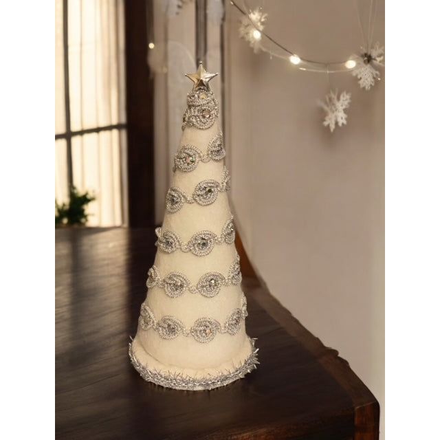 Paxe's Designs ~ Large Christmas Tree