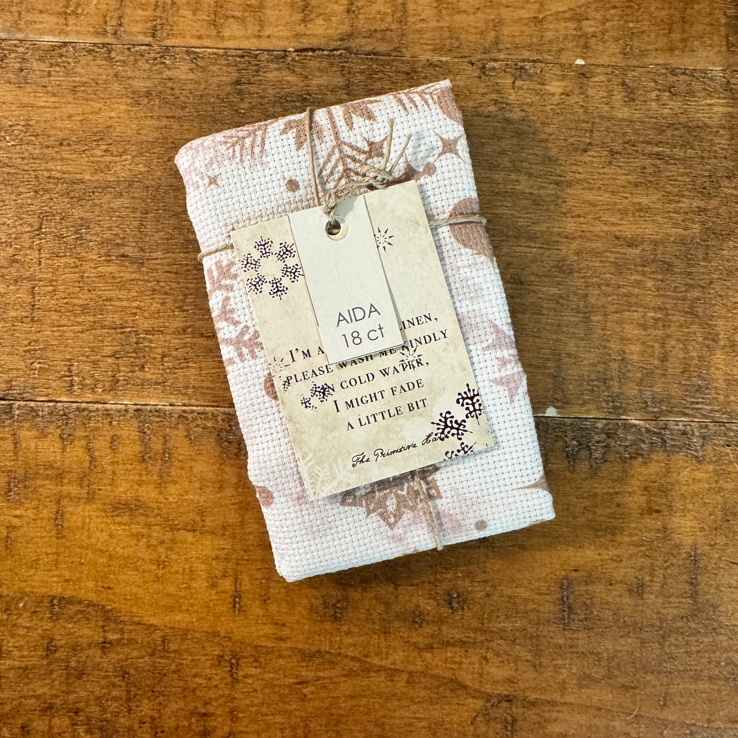 The Primitive Hare | 18 ct  White Flakes Aida