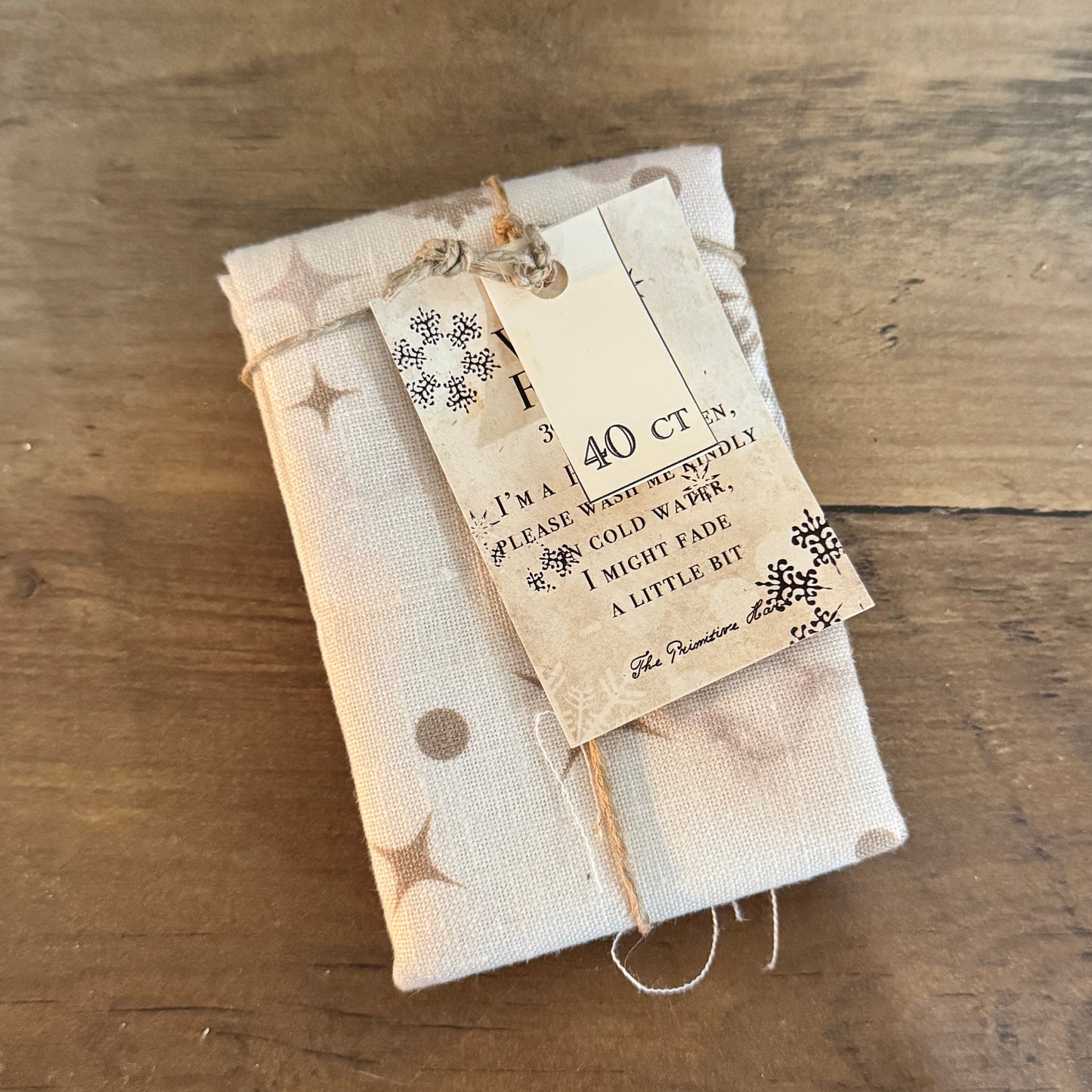 The Primitive Hare | 40 ct. White Flakes Linen