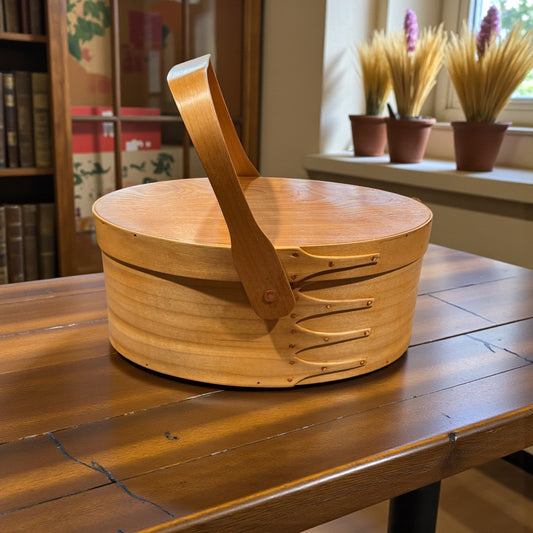 Keller Krafted | #7 Shaker Oval Box with Tray - Maple / Red Birch
