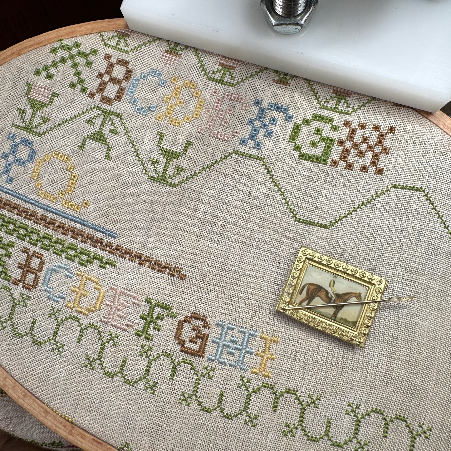 Hobby House Needleworks | Vintage Equine Needle Minder