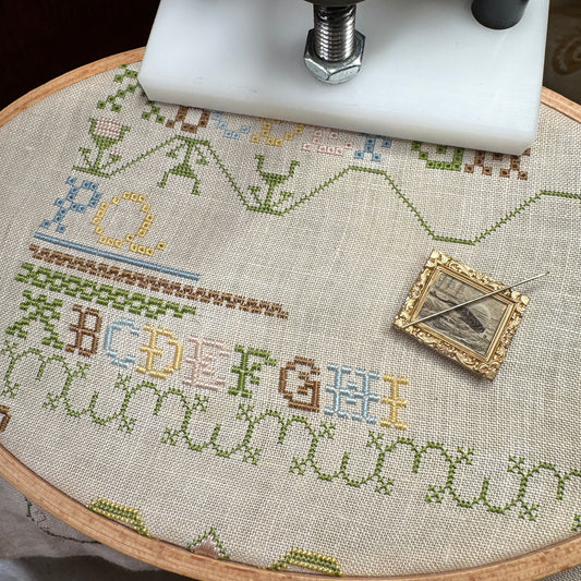 Hobby House Needleworks | Vintage Whale Needle Minder