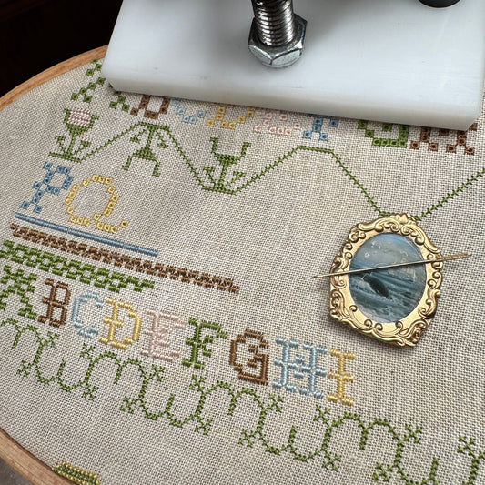 Hobby House Needleworks | Vintage Whale Needle Minder