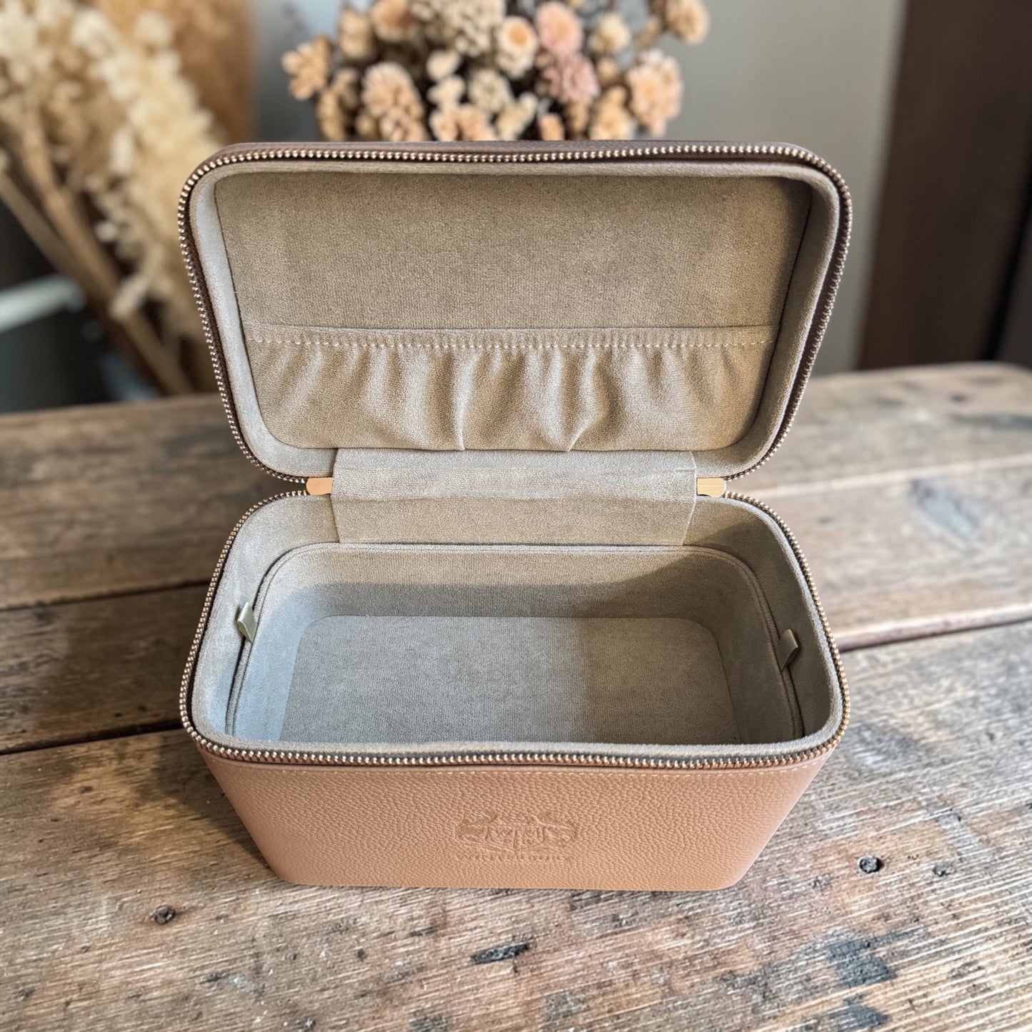 WinterBury Khaki Double Tray Needlework Sewing Case