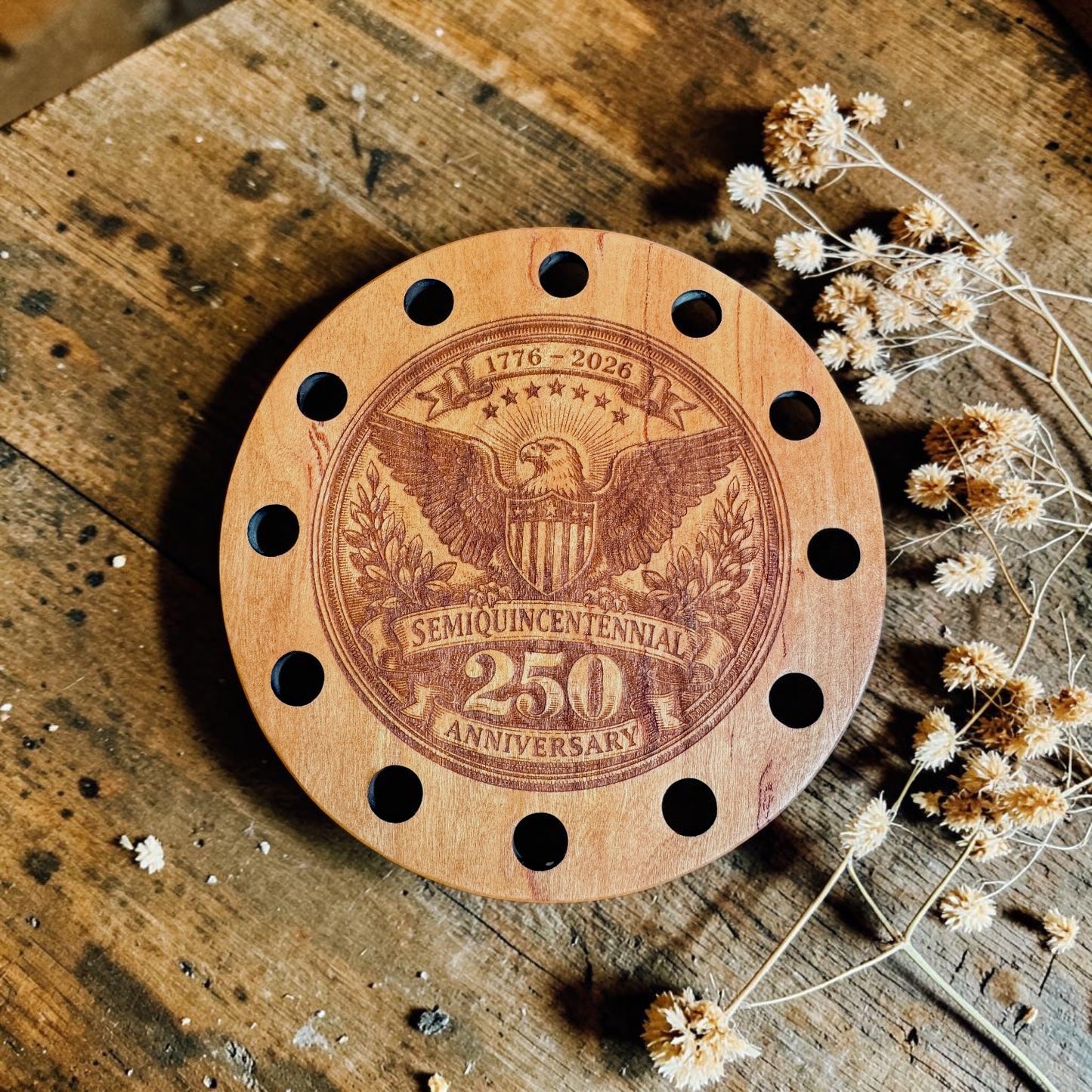 It's All About the Wood | Americana Round Thread Keep - Laurels