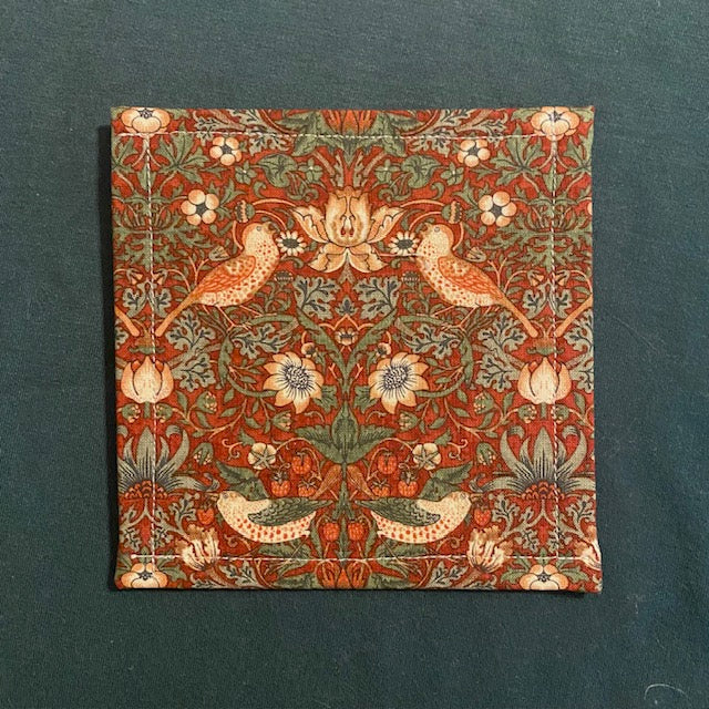 Fiber Antiquities ~ Thread Bed