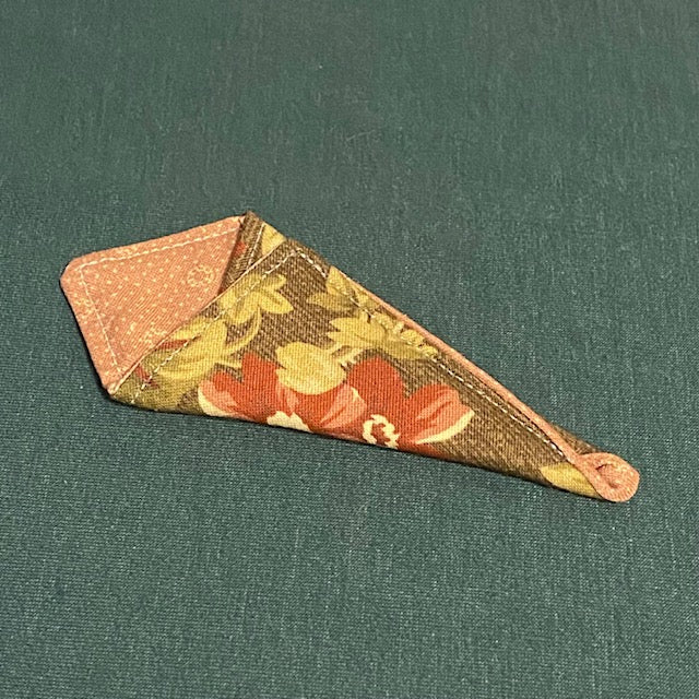 Fiber Antiquities ~ Scissor Holder