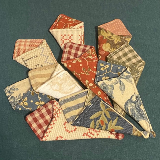 Fiber Antiquities ~ Scissor Holder