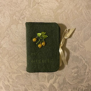 Paxe's Designs ~ Fruits Needlebook