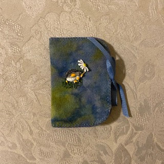 Paxe's Designs ~ Animal Needlebook