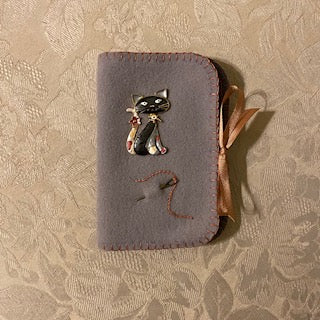 Paxe's Designs ~ Animal Needlebook