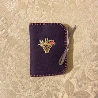 Paxe's Designs ~ Floral Pin Needlebook