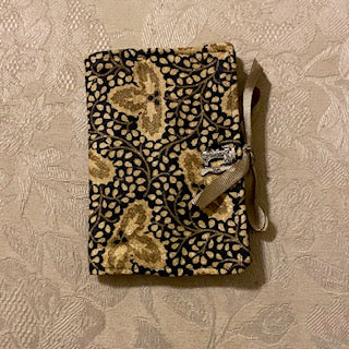 Paxe's Designs ~ Lace/Embellished Needlebook