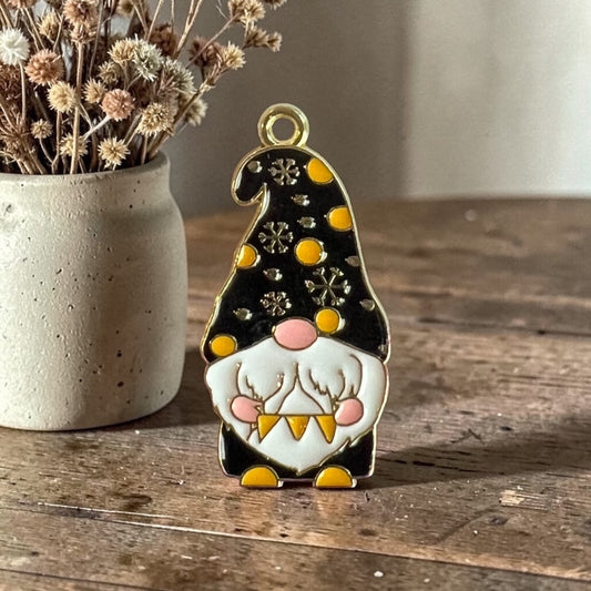 Hobby House Needleworks | Pennant Gnome Needle Minder