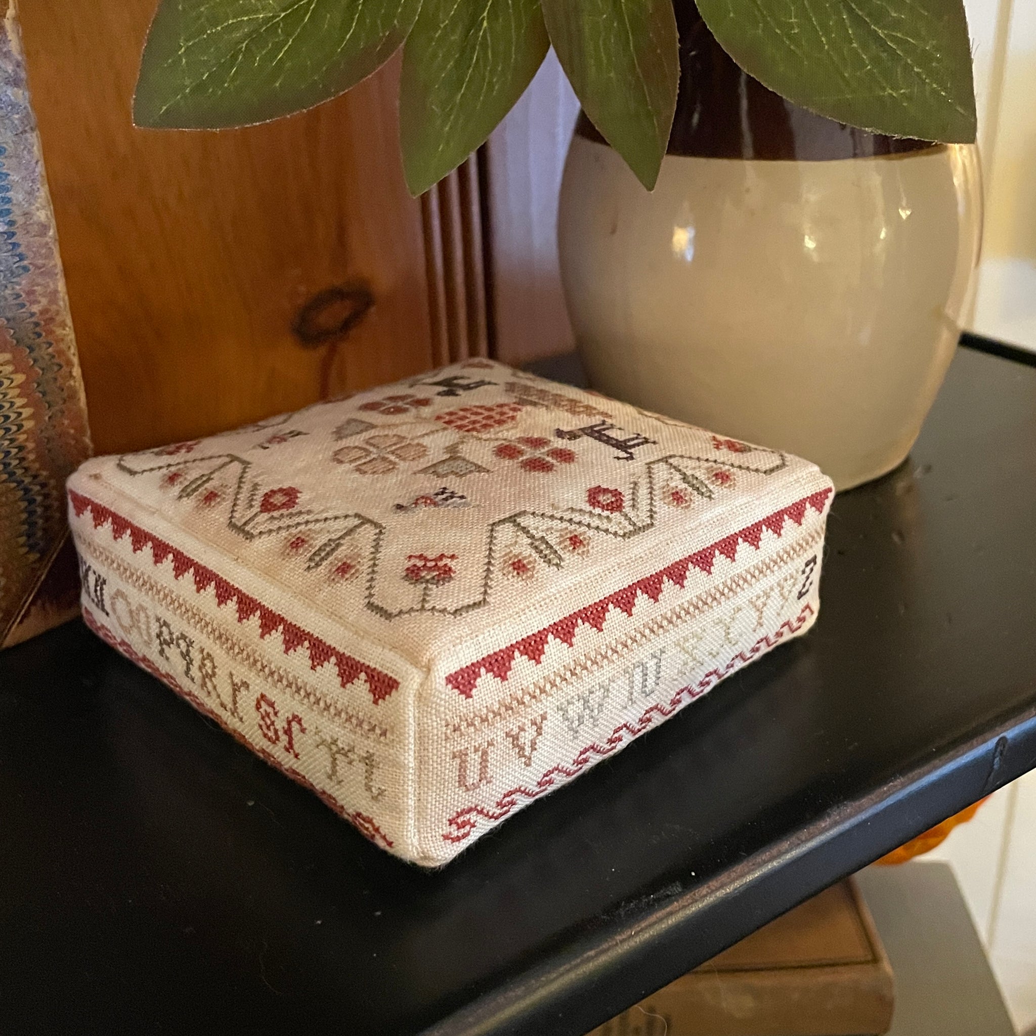 Hobby House Press Mary Allcorn Sampler Pin Mattress Pattern Hobby