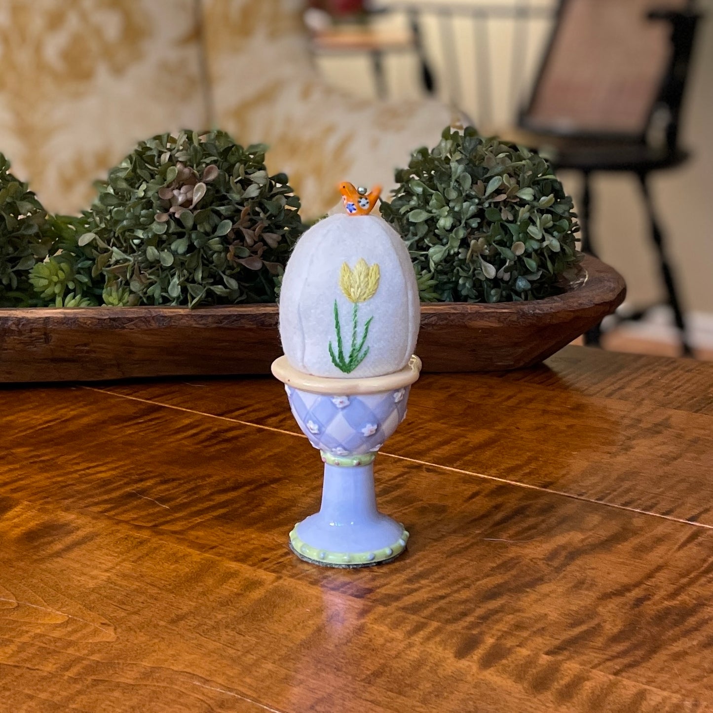 Paxe's Designs | Easter Egg Pincushion