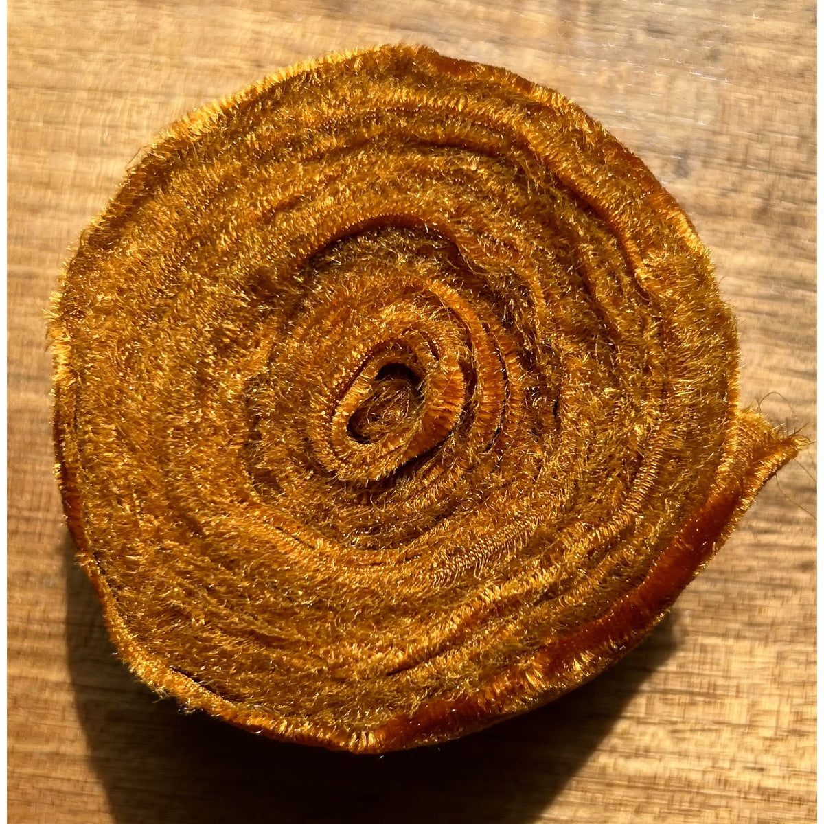Velvet Ribbon Roll | 21 | Autumn Gold