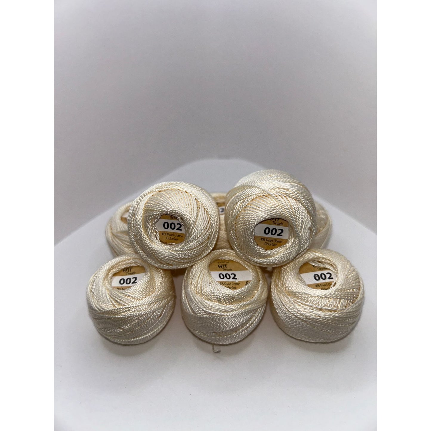 Old Tattered Flag Pearl 8 ~ Ecru